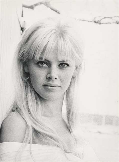 britt ekland topless|Erotic Images (1983)